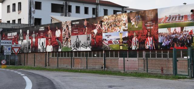 1647426922196032971.jpg 222229437_361174978697585_3736143282520406196_n.jpg